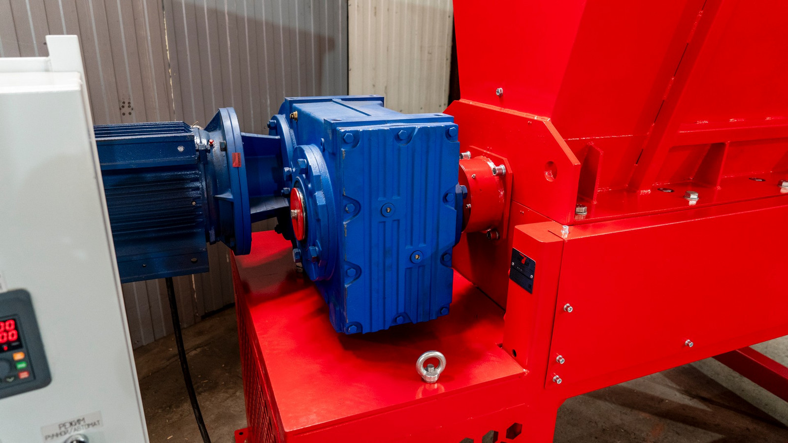 мотор-редуктор вид сзади motor-reductor-vid-czadi