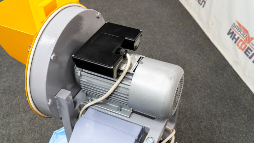 Двигатель на 220В Dvigatel-Molot-100